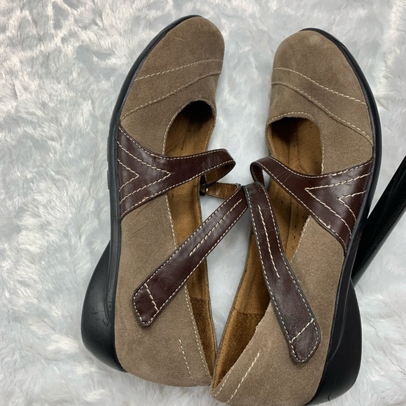 Naturalizer “Nelson” Mary Jane Suede Flats - Picture 2 of 8